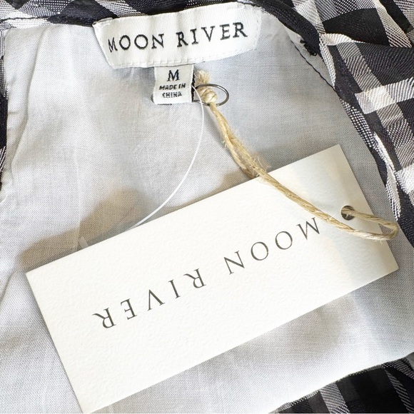 NWT Tuckernuck Moon River Puff Sleeve Checked Top Black Size M - Picture 11 of 13